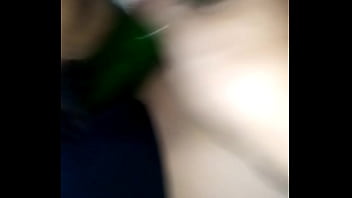Preview 2 of Kriti Sanoon Hot - Esposa jugando con pepino delicia de culo