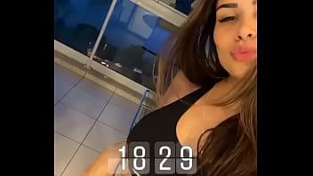 Preview 1 of Muriel Robin - ana mosconi putinha de shortinho