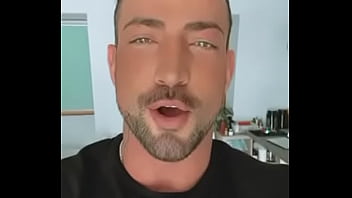 Preview 1 of Urban Mom - V&iacute_deo de verificaci&oacute_n