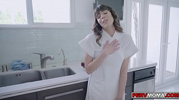 Preview 1 of Cewek Jepang Vs Cowok Negro Sex - Concerned stepmom Vera King slobbing and drooling over stepsons cock