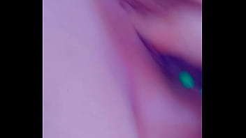 Preview 1 of Rape My Mom Sleep - Toda molhadinha se exibindo no banho