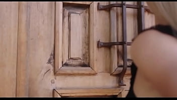 Preview 1 of Sixxsi Vidio - Big cock shemale daisy taylor gets fucked
