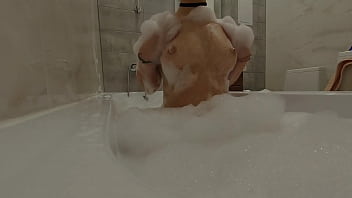 Preview 1 of Home Raw Porn - I bathe in the bathroom. Wet Pussy