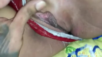 Preview 1 of First Time Vijina Beeg - Chowing down on my girlfriends soaking wet snatch