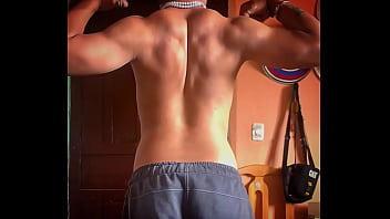 Preview 1 of Shalow Japanese - Maluma - Poses sexy para todos
