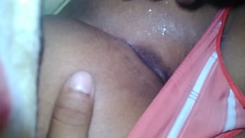 Preview 2 of Me Love Mom Sex - Lambendo o cuzinho da minha pretinha