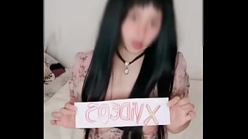 Preview 2 of Yoga Threesome Lesbian - Estudiante japonesa curiosa y sumisa vende packs &iacute_ntimos Curious and submissive Japanese student sells intimate packs