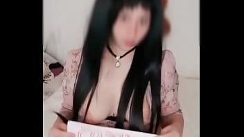 Preview 1 of Yoga Threesome Lesbian - Estudiante japonesa curiosa y sumisa vende packs &iacute_ntimos Curious and submissive Japanese student sells intimate packs