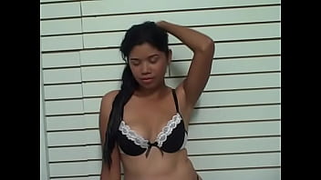 Preview 1 of Ebona Orgy - Taina baila y se desnuda