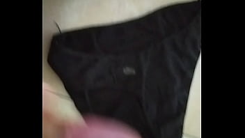 Preview 1 of Moms Brazzers Homes Jodi - corrida en bragas de mi mujer 169