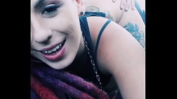 Preview 3 of Tied Boobs Sucking - Dei gostoso pra esse roludo no carro perto da rodovia