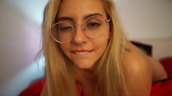 Preview 4 of Riders Porno - Una fiesta de locos para hacer el amor y no la guerra