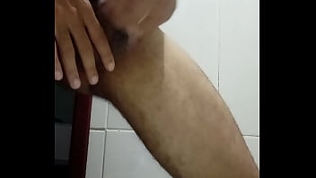 Preview 1 of Kaley Star - Gozando depois do banho