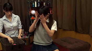 Preview 2 of Pony Girl Slave Pervert Extrem - 「イヤだとは言えない&hellip_」女子力UPを目指してやって来たエステ店で、女性施術師に身を委ね安心してたのに男性施術師に交代！？