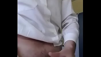 Preview 2 of Me Muestra Su Baking - se paja semen