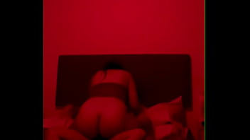 Preview 1 of Pakistani Old Aunty Xxx - Mi hermanastra llega de noche a mi habitaci&oacute_n para montarme y ser llenada de leche