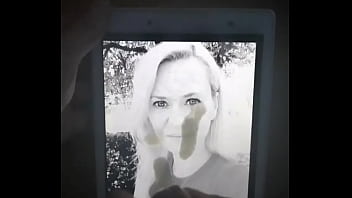 Preview 3 of Koman Saxbehare - Cum on hot MILF&#039_s face