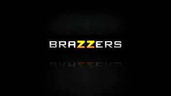 Preview 1 of Brandon Rife - The Dryer Won&#039_t Get Me Off! / Brazzers full scene at zzfull.com/RJ