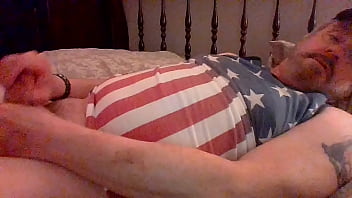Preview 2 of Childrn And Mom - Makowboy Anticipating a Patriotic Summer Desides for a Patriotic Jerk Off