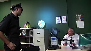 Preview 1 of Mommy Vs Gigolo Boy - Jane Darling et sa copine se font baiser par les policiers