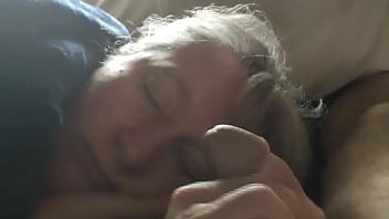 Preview 1 of Tube Kong - Amateur mature cocksucker Anezka only wants to be woken up in the morning with anal sex