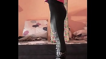 Preview 1 of Xvideos School - leggings