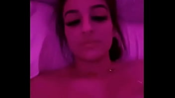 Preview 3 of Sex In Anushka Sharma - &Uacute_ltima transmisi&oacute_n hot de Periscope - 31/03/2021