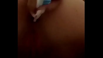 Preview 3 of Xxx Prone 3gp Video - Metendo a escova no cu