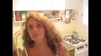 Preview 2 of Inosint Losing Verginnity - Pap&aacute_ graba una teta a mam&aacute_