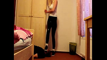 Preview 4 of Cream Pinay 69 - sneaker trample