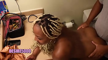 Preview 2 of Milf Puta In Cam - Thrust this pussy in a public bathroom