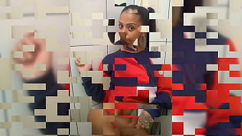 Preview 3 of Red Tube Sleeping - Fotos sexy da Anjinha