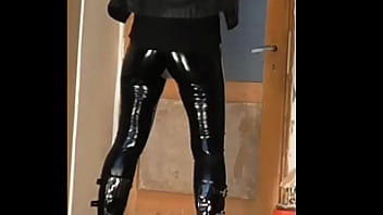 Preview 3 of G Queen Shaved Japan - leggings
