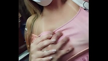 Preview 4 of Marika Couple Squirt Massage - Safadinha no predio... fazendo os vizinhos me tocar no elevador.... a melhor parte esta no bolivianamimi.tv