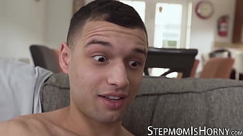 Preview 2 of Pornfeed - Handsome MILF Richelle Ryan twerks on stepsons huge cock