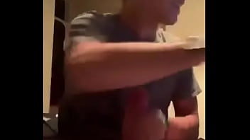Preview 1 of Mom Doughtr And Son Sexvideos - Novinho tocando uma na webcam
