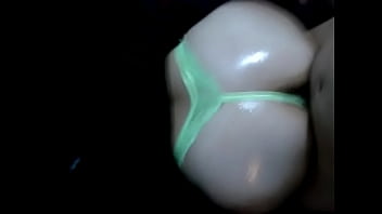 Preview 2 of Solo Mari Phonic - Tanga verde