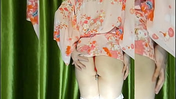 Preview 3 of Midget Vagina Eat - [EroNekoKun] - Posing in Japanese Yukata
