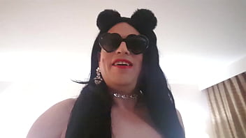 Preview 3 of Stacy Got - Saying Hi From A Hotel Room In Hawaii