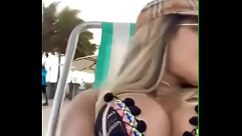 Preview 4 of Xnxxcomh Dp - Exibindo na praia