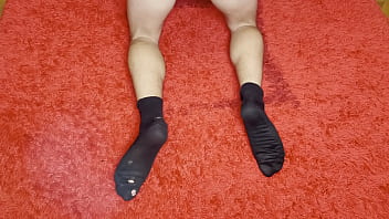 Preview 1 of Rose Barby Woodman - SuperMDick33 laying on the red carpet and masturbate