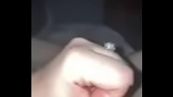Preview 1 of Coroa Ruva Com Novinho - She like playing with my cock before bed