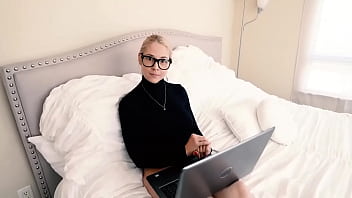 Preview 1 of Thick Uncut Whitedicks - Hot Sex with Sarah Vandella Stepmom
