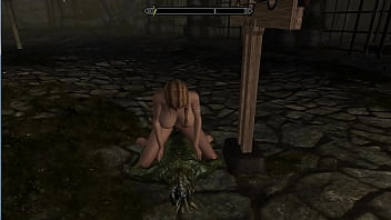 Preview 4 of Karim Patol - Chup&oacute_ la Polla del Argonian,  y luego se dej&oacute_ follar Skyrim Download Game Here: http://bit.ly/3relURC