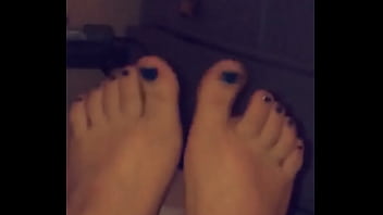 Preview 1 of Pilipino Sexxx Vedio - Who likes my new nail color