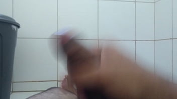 Preview 2 of Natural Tits Lesbian - Quero gozar