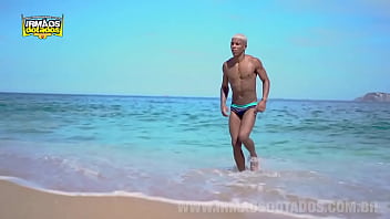 Preview 3 of Bbw Orgien - ENCONTROU NA PRAIA E FUDEU