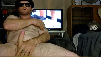 Preview 2 of Polies Sex - Horny after work cock tug