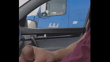 Preview 1 of Sex Poer Hd - Trucker gives thumbs up after seeing cock