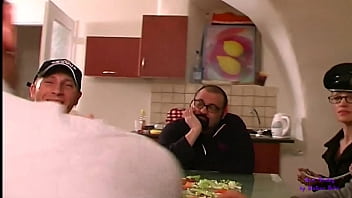 Preview 1 of Bbw Teens - Una giornata anale come tante &ndash_ 4